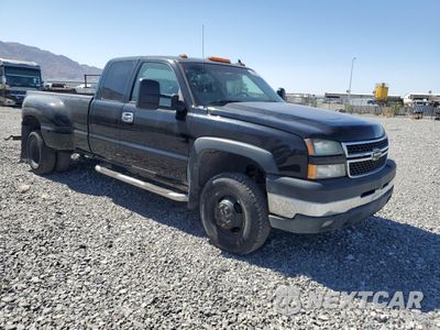 Czwarte zdjęcie samochodu z boku: 2007 CHEVROLET SILVERADO K3500 VIN:1GCJK39D17E189910 - miniatura
