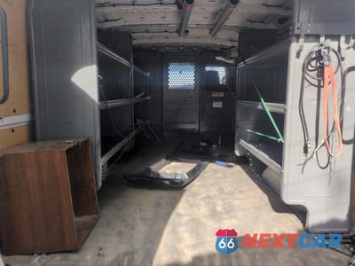 Zdjęcie 10 z 15 samochodu: 2018 NISSAN NV 2500 S VIN:1N6AF0KY6JN814970 - miniatura