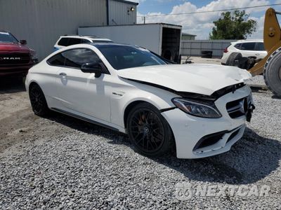 Czwarte zdjęcie samochodu z boku: 2018 MERCEDES-BENZ C 63 AMG VIN:WDDWJ8GB8JF671076 - miniatura