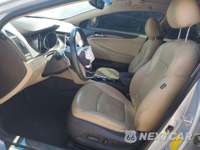 Zdjęcie 7 z 12 samochodu: 2011 HYUNDAI SONATA SE VIN:5NPEC4ABXBH242806 - miniatura