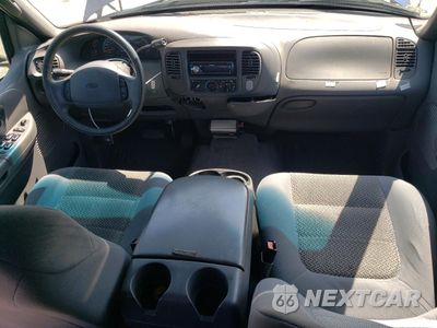 Zdjęcie 8 z 14 samochodu: 2002 FORD F150 SUPERCREW VIN:1FTRW07L52KD60975 - miniatura