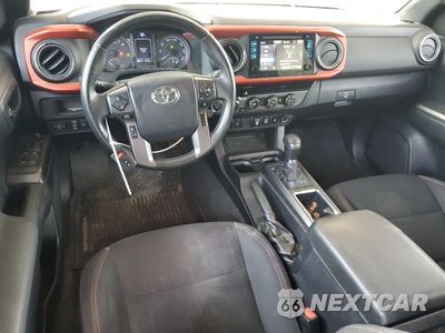 Zdjęcie 8 z 15 samochodu: 2019 TOYOTA TACOMA DOUBLE CAB VIN:3TMCZ5AN9KM244580 - miniatura