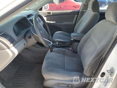Zdjęcie 7 z 12 samochodu: 2002 TOYOTA CAMRY LE VIN:4T1BE30K12U051334 - miniatura