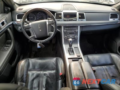 Zdjęcie 8 z 12 samochodu: 2011 LINCOLN MKS VIN:1LNHL9DR5BG612949 - miniatura