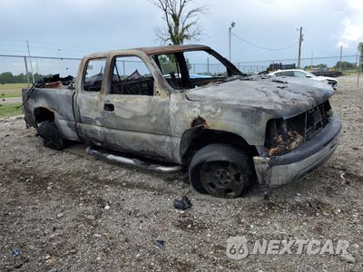 Czwarte zdjęcie samochodu z boku: 2002 CHEVROLET SILVERADO K1500 VIN:1GCEK19T22E300938 - miniatura