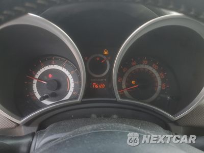 Zdjęcie 9 z 12 samochodu: 2014 TOYOTA SCION TC VIN:JTKJF5C73E3075718 - miniatura