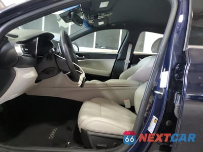 Zdjęcie 7 z 13 samochodu: 2023 GENESIS G70 BASE VIN:KMTG34TA5PU132466 - miniatura