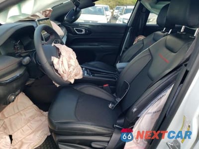 Zdjęcie 13 z 26 samochodu: 2025 JEEP COMPASS TRAILHAWK VIN:3C4NJDDN4ST551473 - miniatura