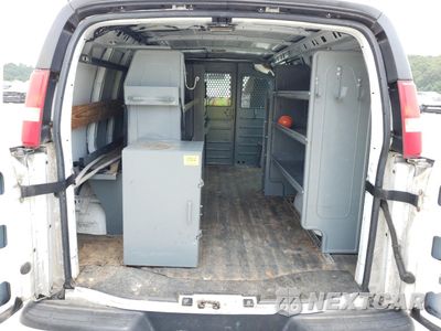 Zdjęcie 10 z 13 samochodu: 2014 CHEVROLET EXPRESS G2500 VIN:1GCWGFCB6E1119467 - miniatura