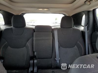 Zdjęcie 10 z 17 samochodu: 2017 JEEP CHEROKEE LATITUDE VIN:1C4PJMCBXHW513572 - miniatura