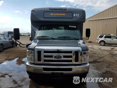 Piąte zdjęcie samochodu w środku: 2022 FORD ECONOLINE E450 SUPER DUTY CUTAWAY VAN VIN:1FDFE4FNXNDC37760 - miniatura