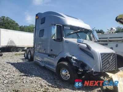 2024 VOLVO VNL SEMI TRUCK 4V4NC9EH6RN642047 - główne zdjęcie licytacji z USA - miniatura