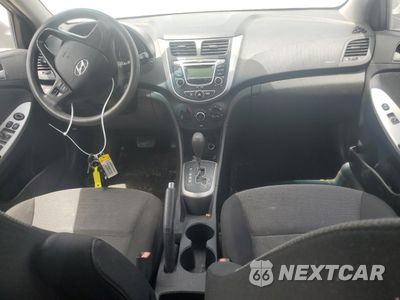 Zdjęcie 8 z 12 samochodu: 2013 HYUNDAI ACCENT GLS VIN:KMHCT5AE0DU100220 - miniatura