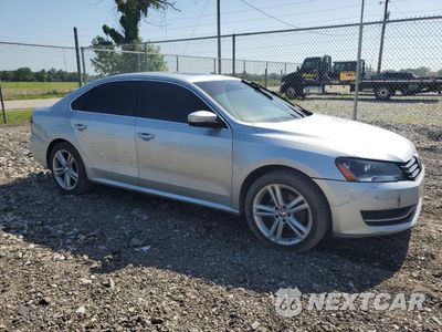 Czwarte zdjęcie samochodu z boku: 2014 VOLKSWAGEN PASSAT SE VIN:1VWBS7A34EC120455 - miniatura