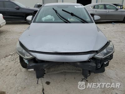 Piąte zdjęcie samochodu w środku: 2017 HYUNDAI ELANTRA SE VIN:5NPD84LF7HH122922 - miniatura