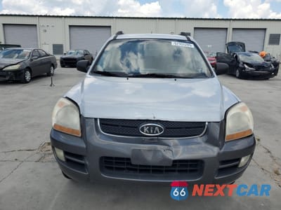 Piąte zdjęcie samochodu w środku: 2007 KIA SPORTAGE EX VIN:KNDJF723777345613 - miniatura