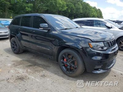 Czwarte zdjęcie samochodu z boku: 2017 JEEP GRAND CHEROKEE SRT-8 VIN:1C4RJFDJ0HC836301 - miniatura