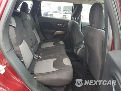 Zdjęcie 11 z 13 samochodu: 2018 JEEP CHEROKEE LATITUDE VIN:1C4PJMCB7JD608723 - miniatura