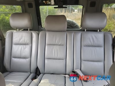 Zdjęcie 10 z 13 samochodu: 2003 MERCEDES-BENZ G 500 VIN:WDCYR49E83X135263 - miniatura