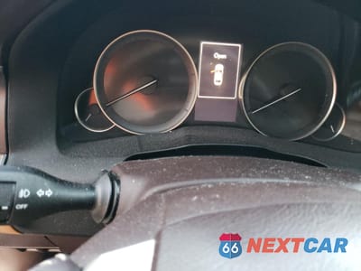 Zdjęcie 9 z 12 samochodu: 2016 LEXUS ES 300H VIN:JTHBW1GG0G2101035 - miniatura