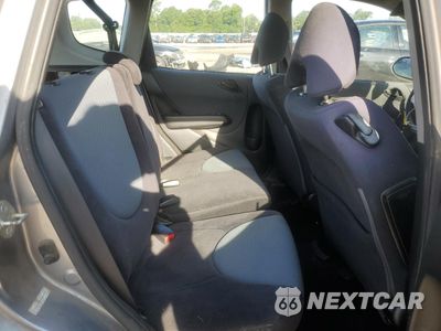 Zdjęcie 10 z 15 samochodu: 2008 HONDA FIT VIN:JHMGD38458S034378 - miniatura