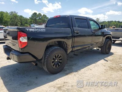 Trzecie zdjęcie samochodu z tyłu: 2017 TOYOTA TUNDRA CREWMAX SR5 VIN:5TFDY5F12HX619015 - miniatura