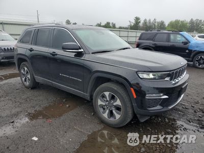 Czwarte zdjęcie samochodu z boku: 2022 JEEP GRAND CHEROKEE LIMITED 4XE VIN:1C4RJYB62N8717402 - miniatura