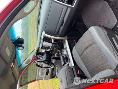 Piąte zdjęcie samochodu w środku: 2013 RAM 1500 SLT VIN:1C6RR6GT8DS633847 - miniatura