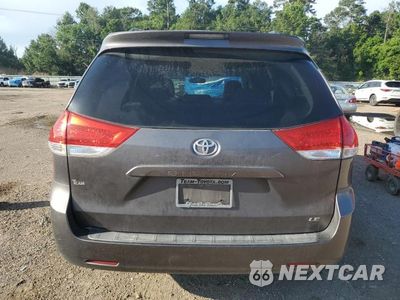 Zdjęcie 6 z 13 samochodu: 2013 TOYOTA SIENNA LE VIN:5TDKK3DC0DS313092 - miniatura