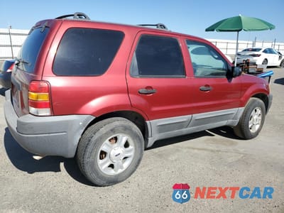 Trzecie zdjęcie samochodu z tyłu: 2004 FORD ESCAPE XLT VIN:1FMYU03104KA41942 - miniatura