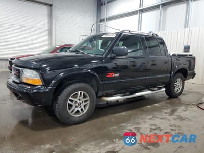 2004 GMC SONOMA 1GTDT13X74K146672 - główne zdjęcie licytacji z USA - miniatura
