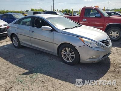 Czwarte zdjęcie samochodu z boku: 2013 HYUNDAI SONATA GLS VIN:5NPEB4AC0DH759353 - miniatura