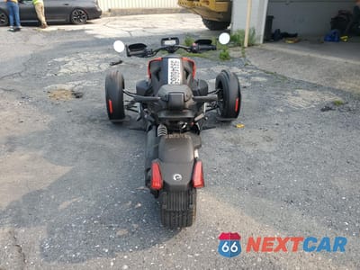 Czwarte zdjęcie samochodu z boku: 2019 CAN-AM RYKER RALLY EDITION VIN:3JB2GEG45KJ000042 - miniatura