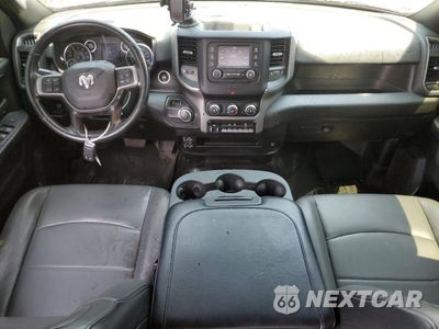 Zdjęcie 8 z 15 samochodu: 2022 RAM 2500 TRADESMAN VIN:3C6UR5CJ4NG321834 - miniatura