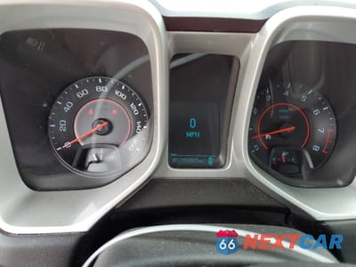 Zdjęcie 9 z 13 samochodu: 2012 CHEVROLET CAMARO LS VIN:2G1FA1E38C9121569 - miniatura