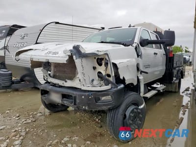 Drugie zdjęcie samochodu z przodu: 2023 CHEVROLET SILVERADO MEDIUM DUTY VIN:1HTKJPVM5PH103116 - miniatura