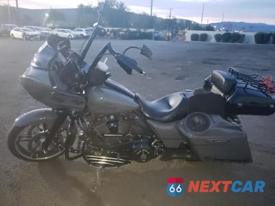 Trzecie zdjęcie samochodu z tyłu: 2022 HARLEY-DAVIDSON FLTRXST VIN:1HD1ACL19NB640953 - miniatura
