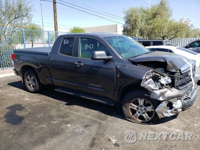 Czwarte zdjęcie samochodu z boku: 2011 TOYOTA TUNDRA DOUBLE CAB SR5 VIN:5TFRM5F1XBX027595 - miniatura