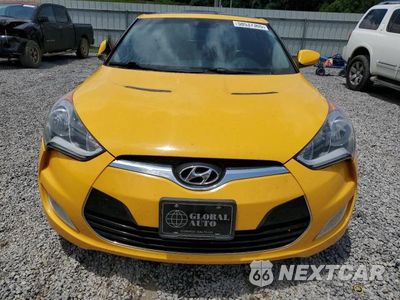 Piąte zdjęcie samochodu w środku: 2015 HYUNDAI VELOSTER BASE VIN:KMHTC6ADXFU244731 - miniatura