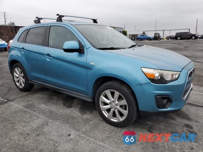 Czwarte zdjęcie samochodu z boku: 2013 MITSUBISHI OUTLANDER SPORT ES VIN:4A4AP3AU7DE003708 - miniatura
