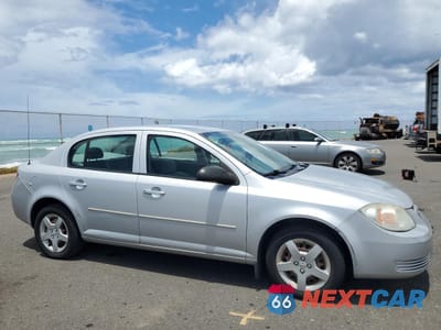 Czwarte zdjęcie samochodu z boku: 2005 CHEVROLET COBALT VIN:1G1AK52F957571457 - miniatura