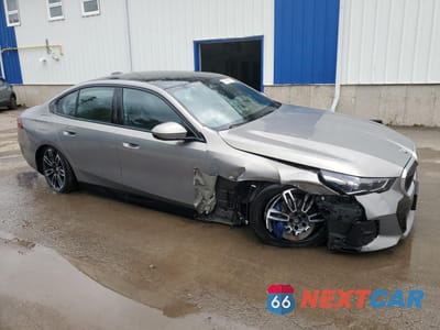 Czwarte zdjęcie samochodu z boku: 2024 BMW 530 XI VIN:WBA53FJ00RCS85709 - miniatura