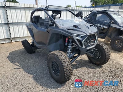 2025 POLARIS RZR PRO R ULTIMATE 3NSRPD2K2SG076292 - główne zdjęcie licytacji z USA - miniatura