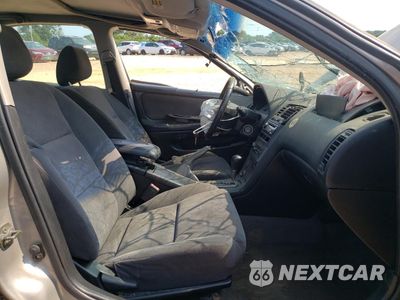 Zdjęcie 7 z 15 samochodu: 2002 NISSAN MAXIMA GLE VIN:JN1DA31D12T203341 - miniatura