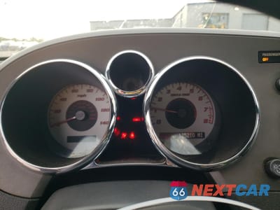 Zdjęcie 9 z 14 samochodu: 2008 PONTIAC SOLSTICE VIN:1G2MB35B58Y122331 - miniatura