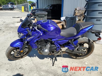 Trzecie zdjęcie samochodu z tyłu: 2019 KAWASAKI ER650 G VIN:JKAEREG13KDA02874 - miniatura