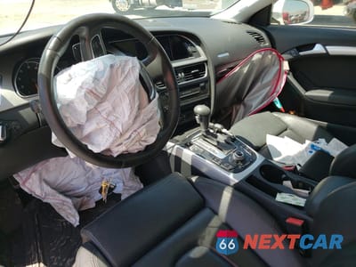 Zdjęcie 8 z 12 samochodu: 2010 AUDI A5 PREMIUM PLUS VIN:WAULFAFRXAA083498 - miniatura