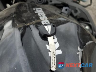 Zdjęcie 8 z 9 samochodu: 2024 KAWASAKI EX500 VIN:ML5EXGG15RDA25164 - miniatura