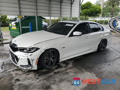 2023 BMW 330E 3MW39FF05P8D00837 - główne zdjęcie licytacji z USA - miniatura