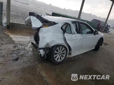 Trzecie zdjęcie samochodu z tyłu: 2018 TOYOTA CAMRY L VIN:4T1B11HK5JU632810 - miniatura